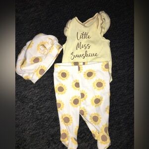 Newborn outfit